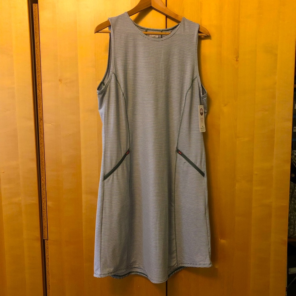 Duluth Trading Co Pier Genius Dress